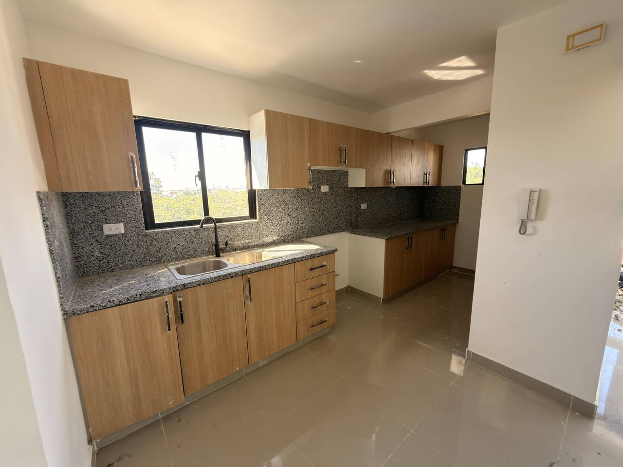 Residencial Emil – Apartamentos de 2 Habitaciones en Los Corales SDE Foto 7305644-10.jpg