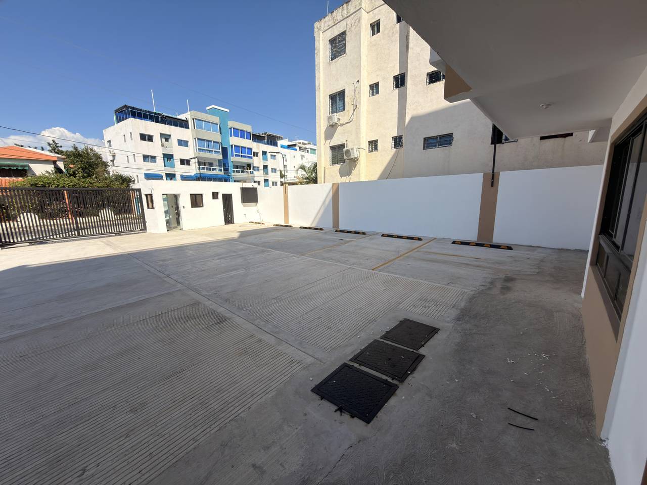 Penthouse Residencial Emil – Exclusividad y Terraza Privada en Los Cor Foto 7305645-10.jpg