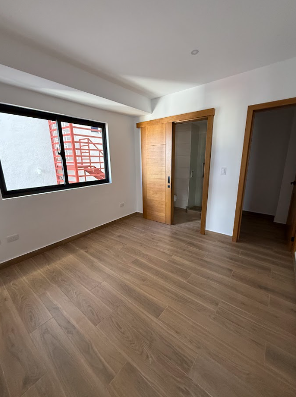 Venta de apartamento de 2 habitaciones en torre familiar Foto 7305649-17.jpg