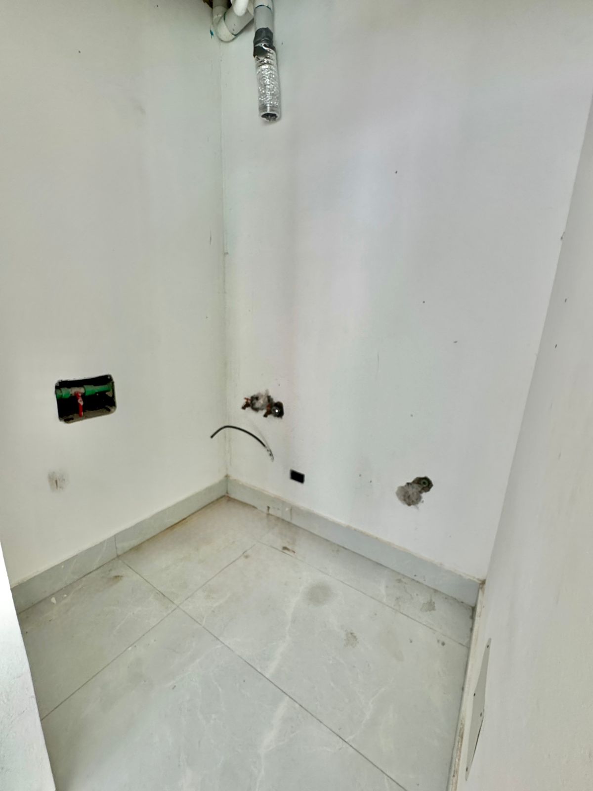 Apartamentos Nuevos en Venta EVARISTO MORALES USD 180000.00 Pisos 8 y  Foto 7305651-4.jpg