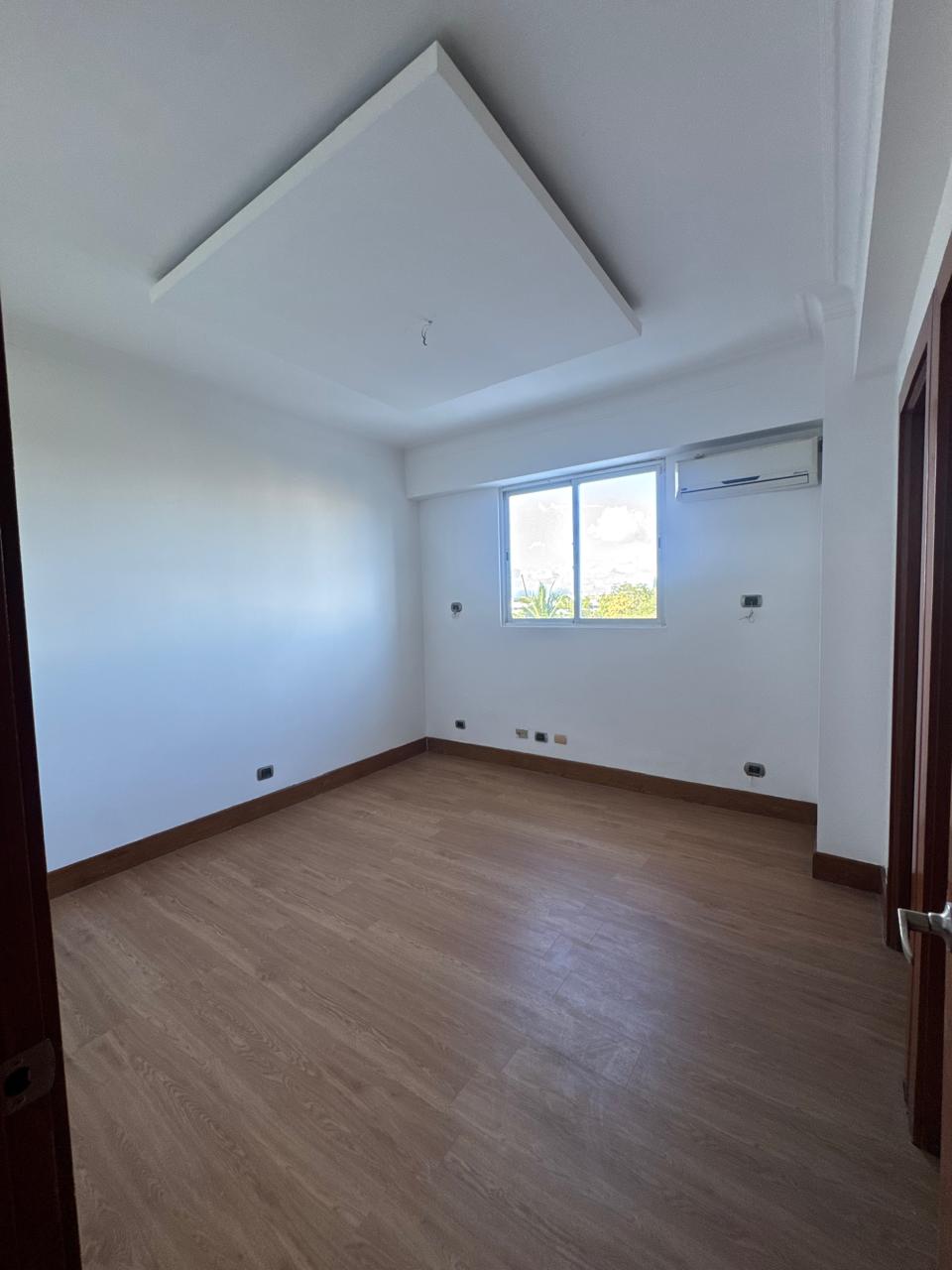 Amplio Apartamento de 167 m en El Renacimiento – Piso 6 con Terraza So Foto 7305696-10.jpg