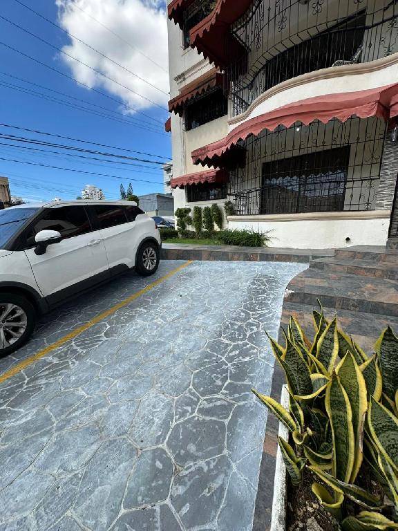 Apartamento en Primer Piso en Venta – Renacimiento Santo Domingo Foto 7305697-1.jpg