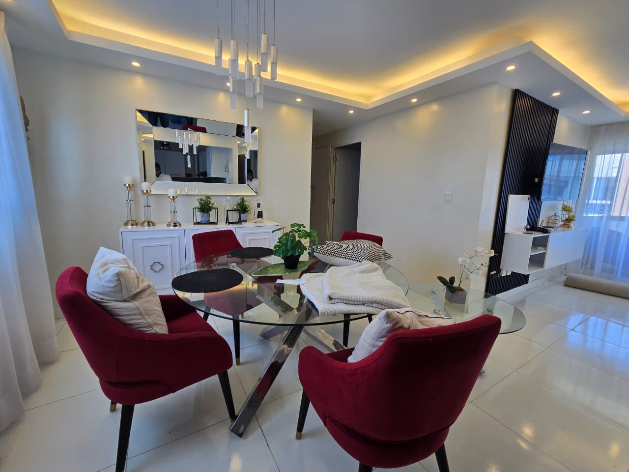 Apartamento con Terraza en Villas Naco Km 13 Autopista Duarte Foto 7305768-1.jpg