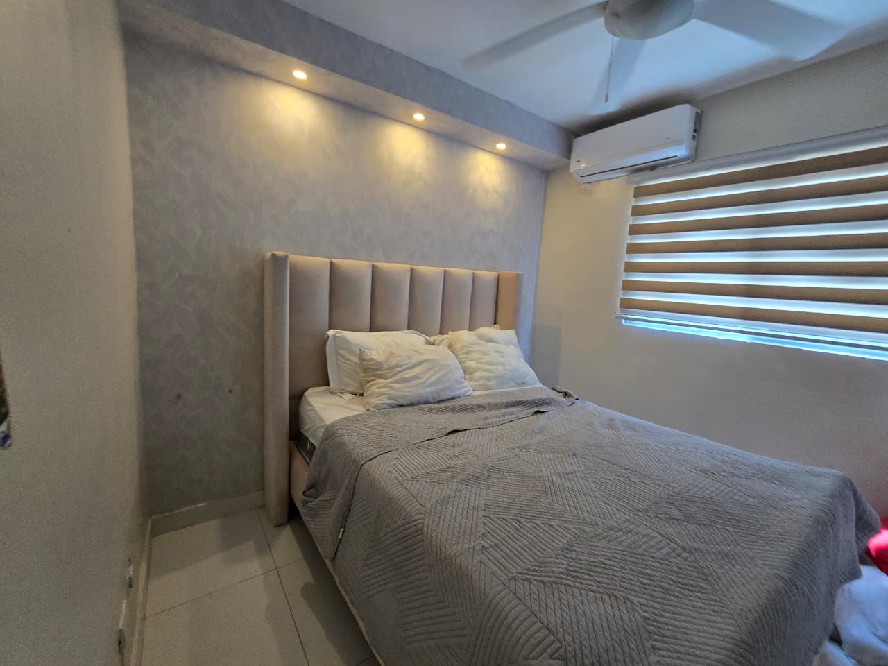 Apartamento con Terraza en Villas Naco Km 13 Autopista Duarte Foto 7305768-2.jpg