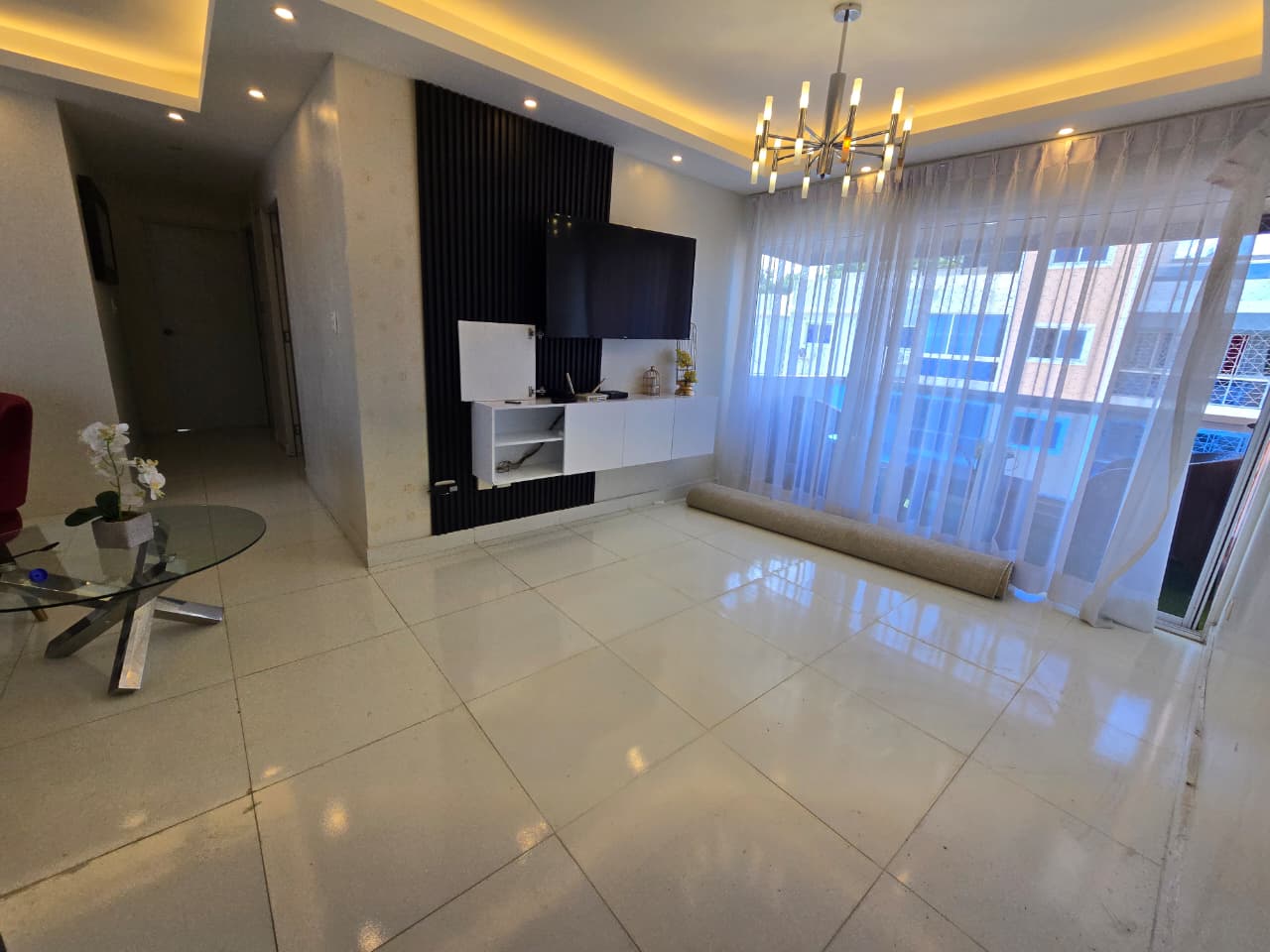 Apartamento con Terraza en Villas Naco Km 13 Autopista Duarte Foto 7305768-7.jpg