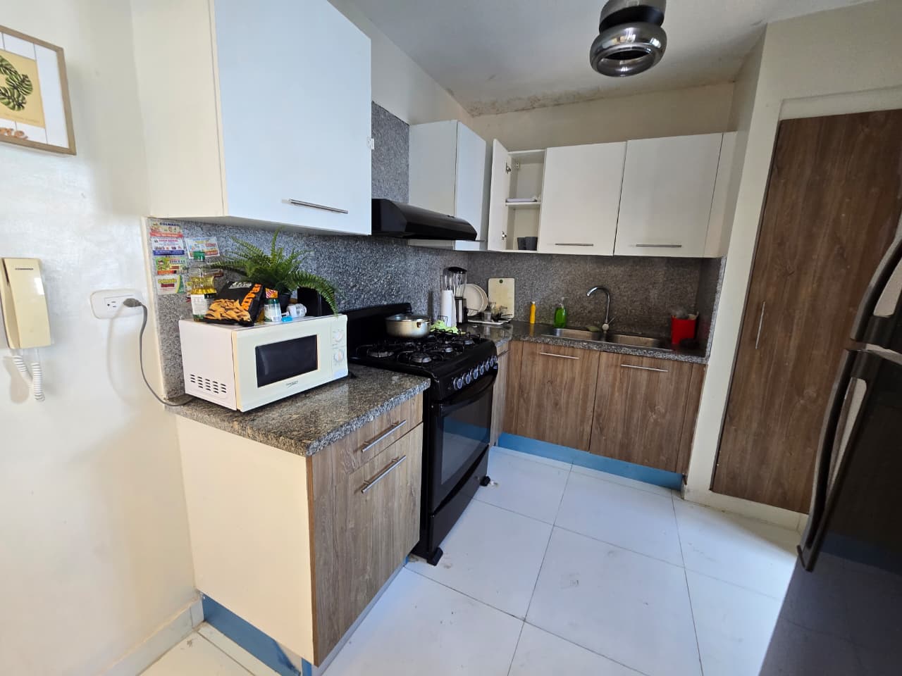 Apartamento con Terraza en Villas Naco Km 13 Autopista Duarte Foto 7305768-8.jpg