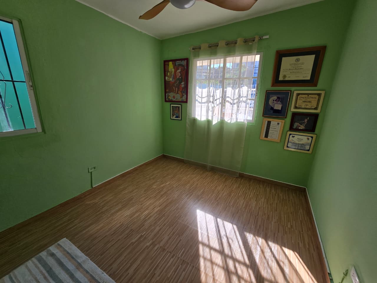 CASA TOTALMENTE REMODELADA AMUEBLADA Y EQUIPADA COMPLETA.   Foto 7305769-5.jpg
