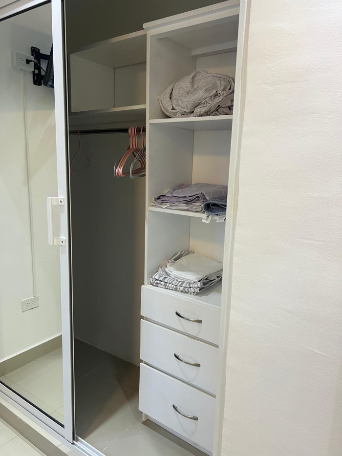 Próximo a la Av. España Ensanche Isabelita S.D.E. Se vende 1er piso co Foto 7305894-3.jpg