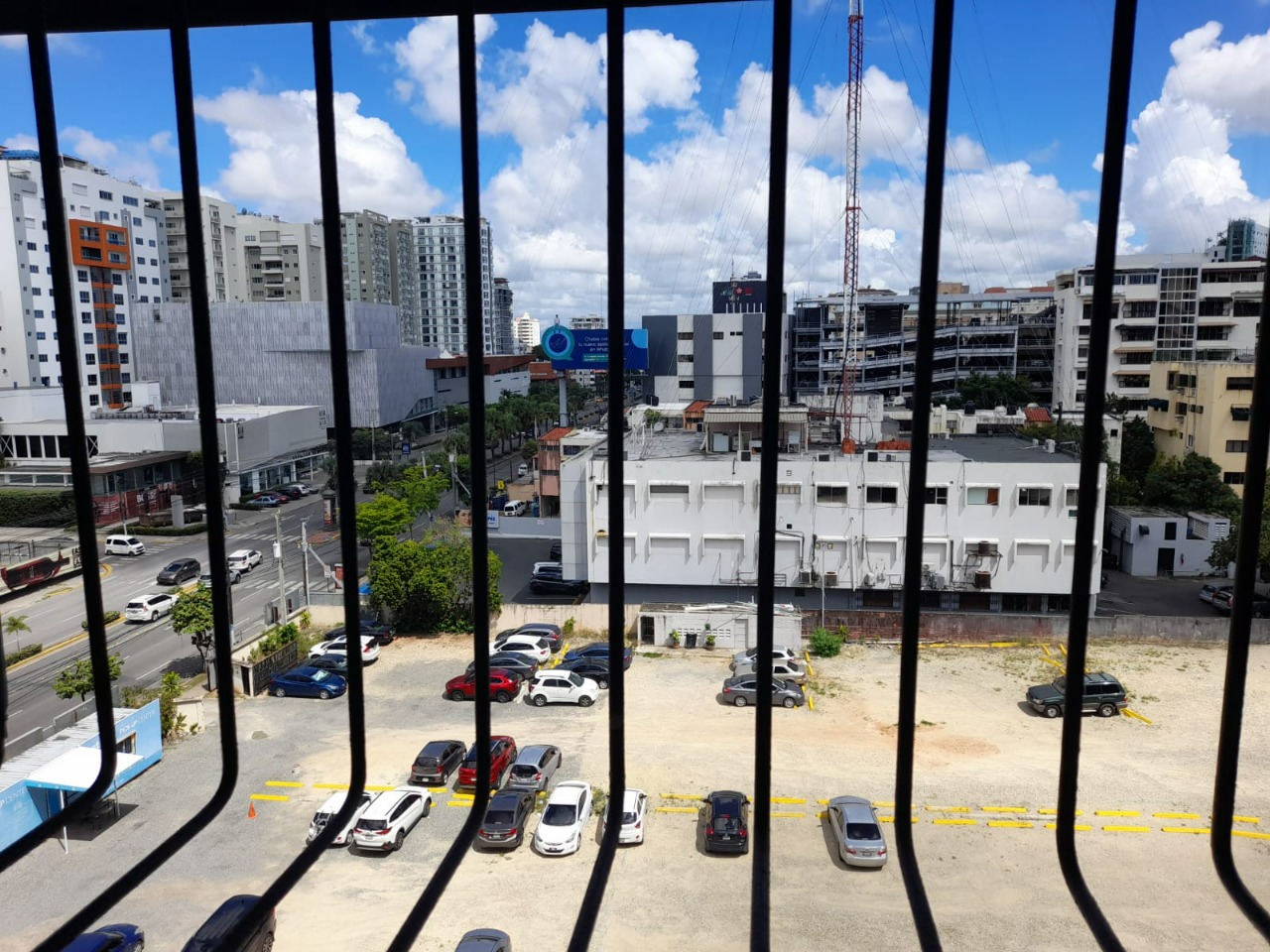 Apartamento amueblado en Alquiler en Piantini con 3 hab Alquiler Foto 7306011-2.jpg