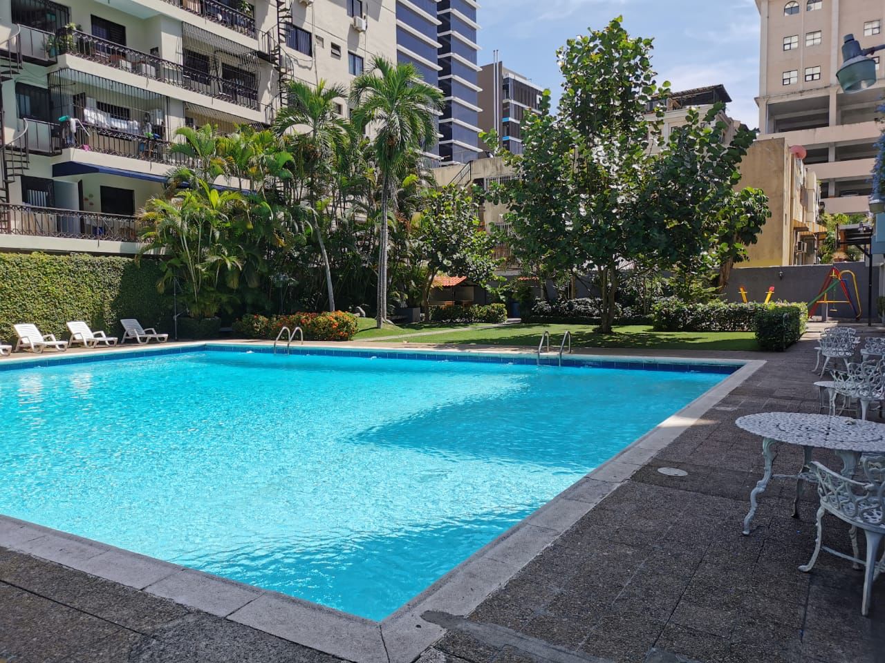 Apartamento amueblado en Alquiler en Piantini con 3 hab Alquiler Foto 7306011-7.jpg