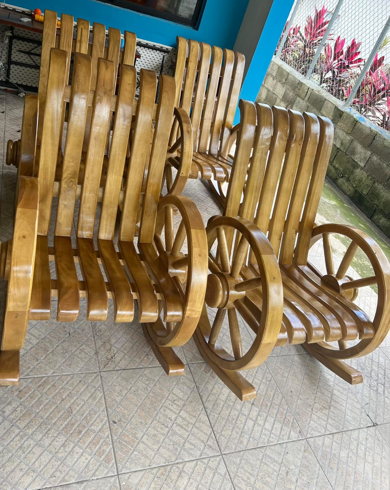 Mesedora en madera para terrzada patio  jardin galeria  Foto 7306043-3.jpg