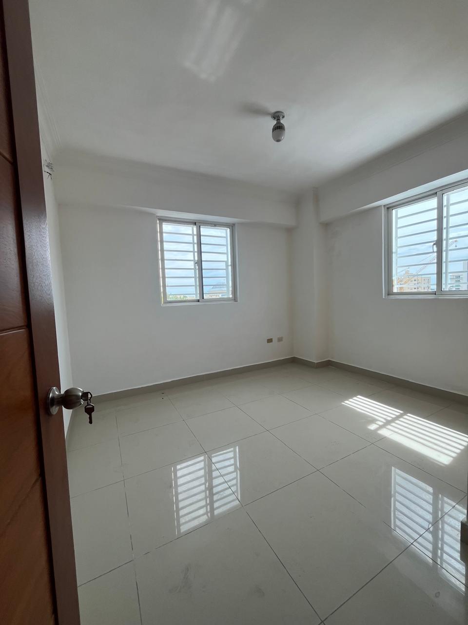 VIVE EN EL CORAZÓN DE SANTO DOMINGO Apartamento de 3 Habitaciones en G Foto 7306159-13.jpg