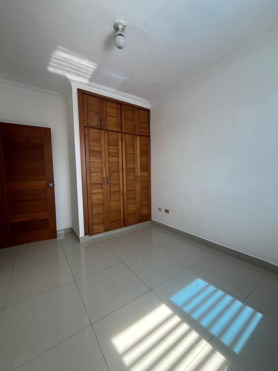 VIVE EN EL CORAZÓN DE SANTO DOMINGO Apartamento de 3 Habitaciones en G Foto 7306159-8.jpg