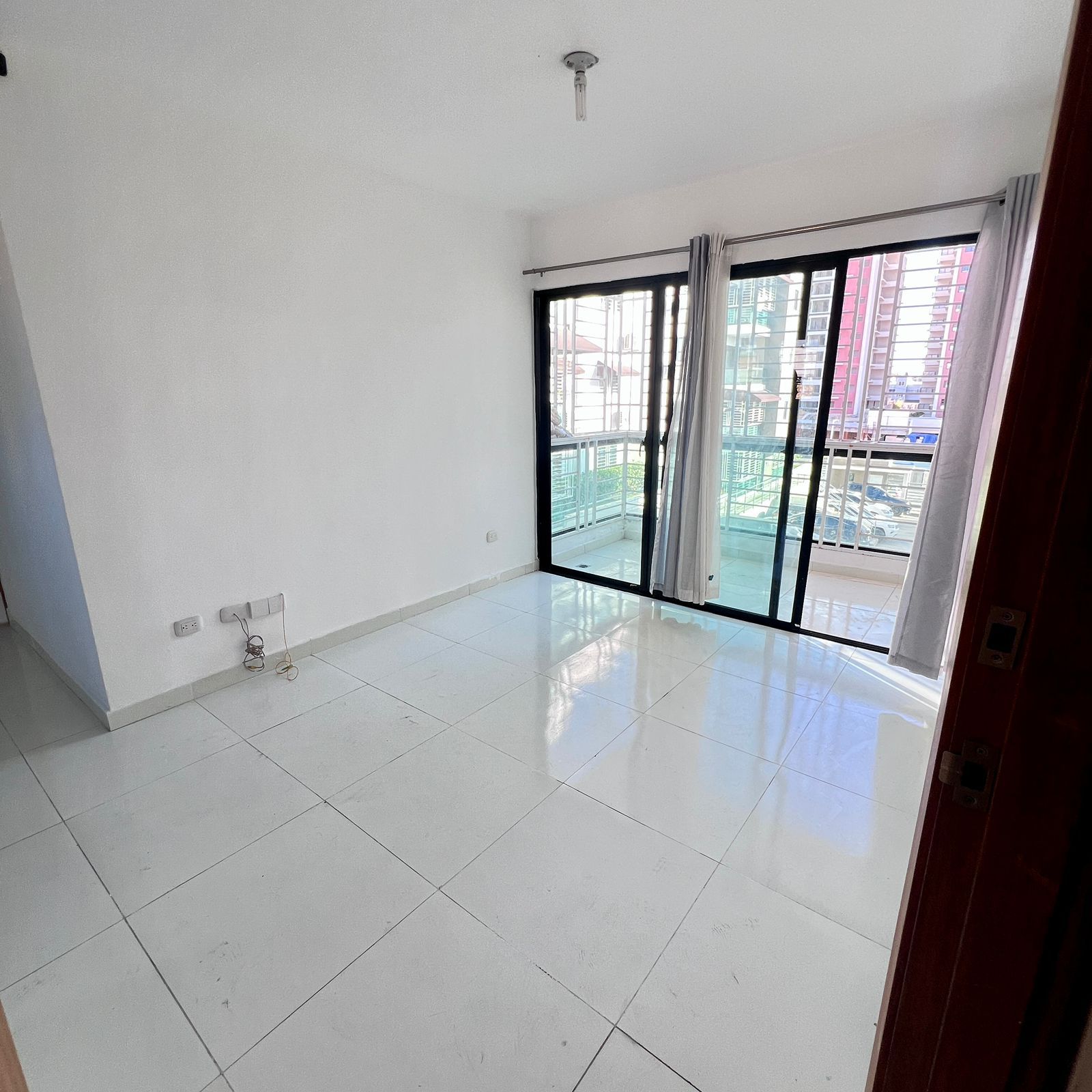 Apartamento en la Jacobo Majluta  residencial Arboleda   Foto 7306424-8.jpg