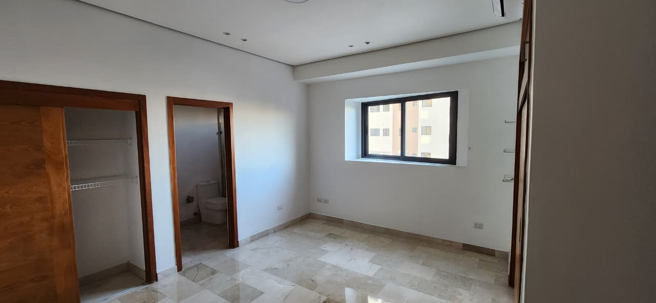 LUXURY APARTMENT FOR SALE – ENSANCHE NACO SANTO DOMINGO Foto 7306617-2.jpg