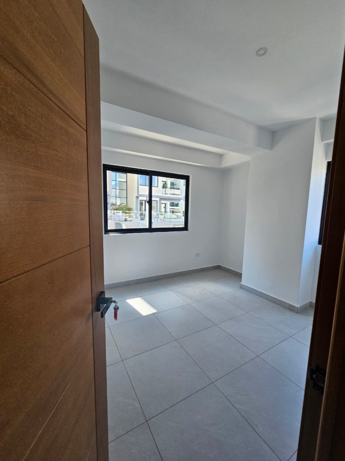 APARTAMENTO EN ALQUILER – PISO 9B URBANIZACION REAL  Foto 7306619-9.jpg