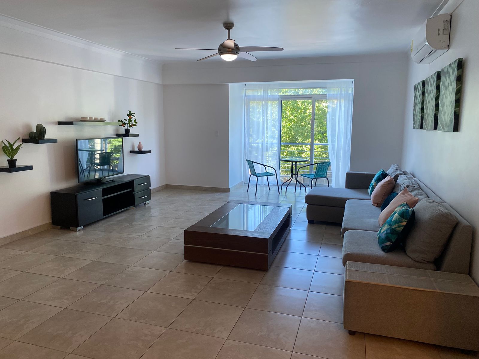 Apartamento totalmente amueblado en Alquiler en Jardines del sur  Foto 7306903-2.jpg