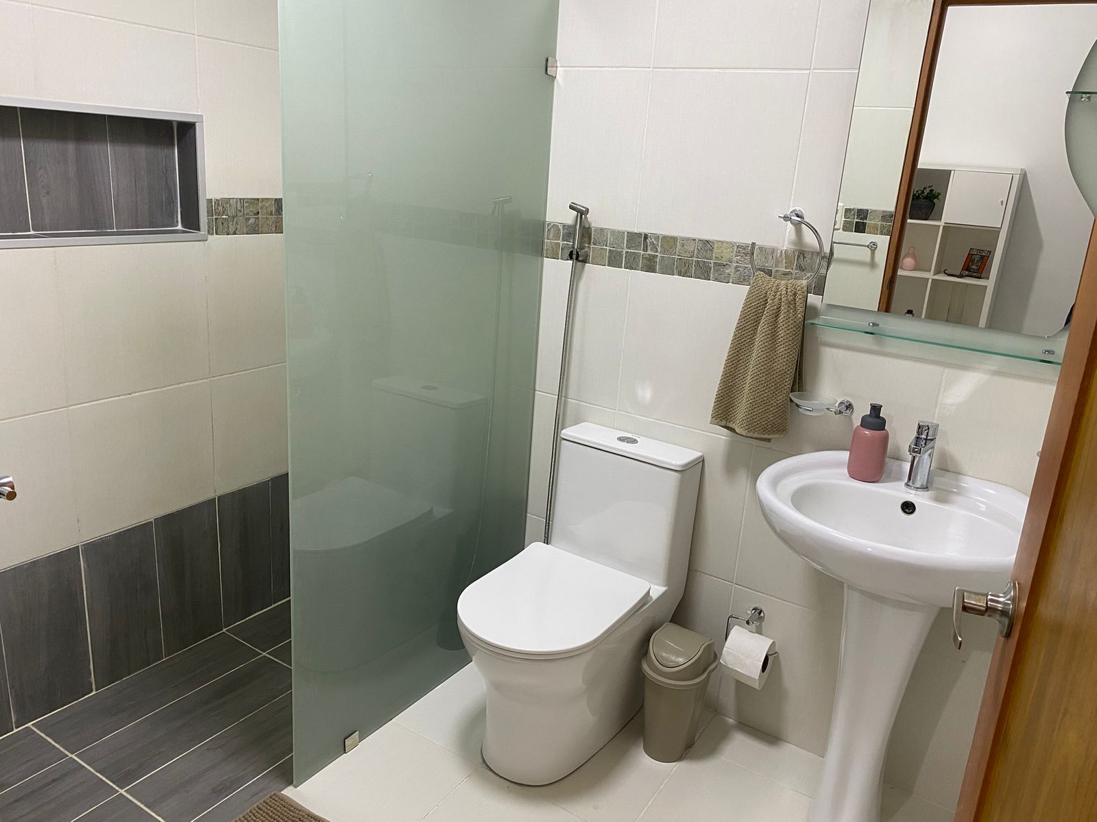 Apartamento totalmente amueblado en Alquiler en Jardines del sur  Foto 7306903-6.jpg