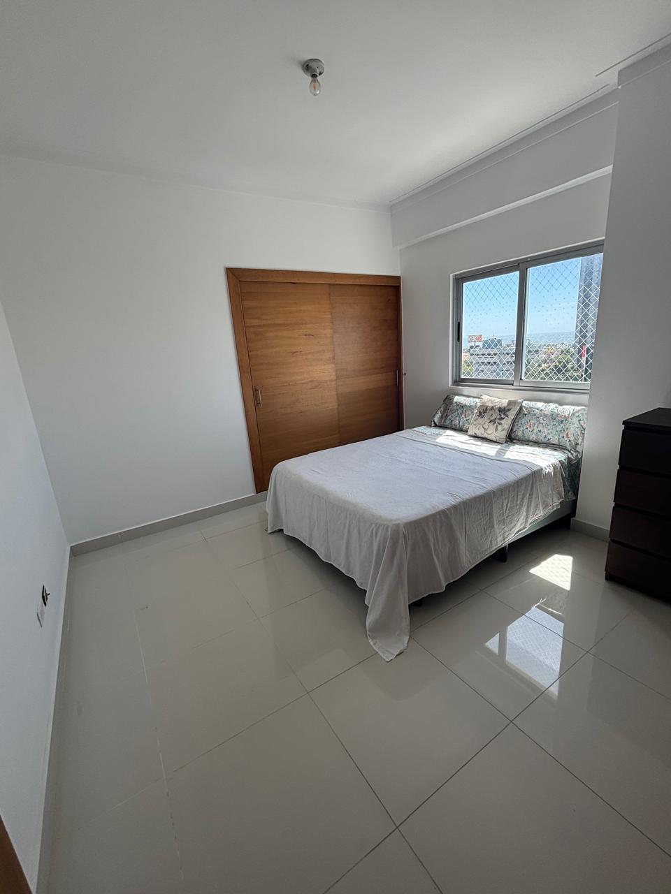 Alquiler de amplio apartamento en Torre en Bella Vista Foto 7307003-8.jpg