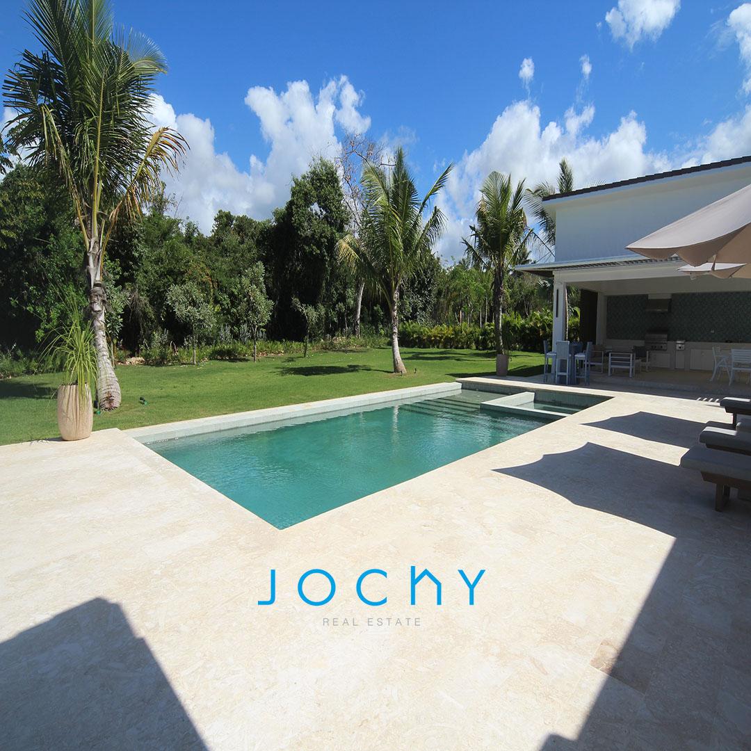Jochy Real Estate vende villa en Casa de Campo La Romana R.D Foto 7307222-11.jpg