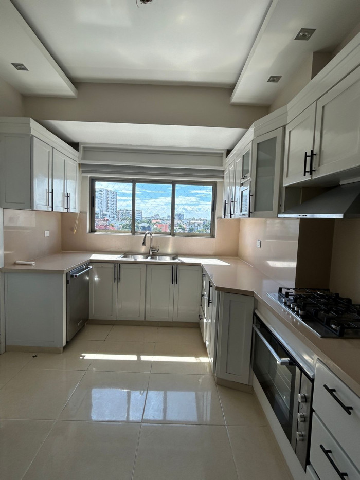 Apartamento en Alquiler – Evaristo Morales Santo Domingo Foto 7307309-8.jpg