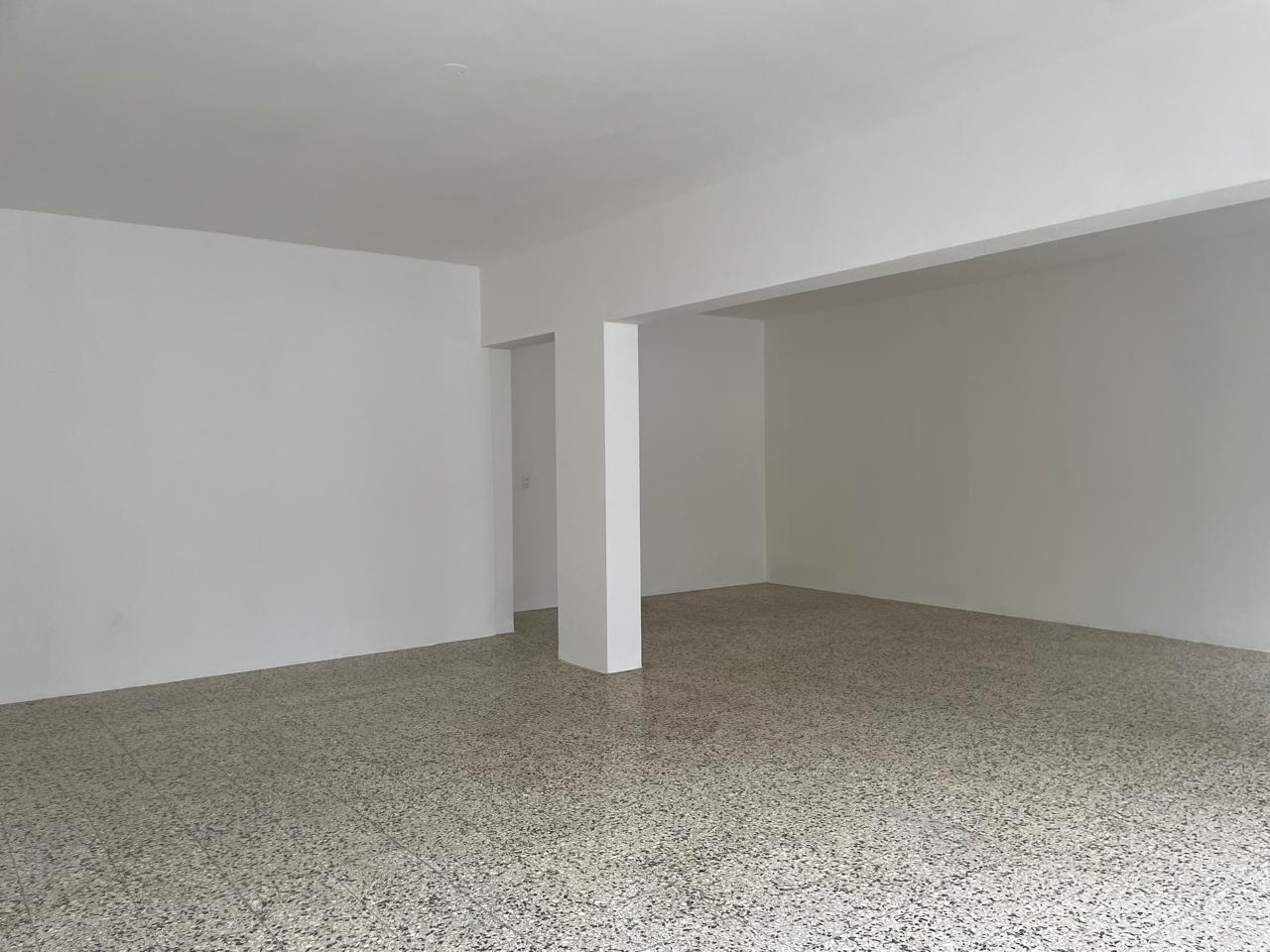 Local Comercial en Alquiler – Av. 27 de Febrero 311 Santo Domingo Foto 7307424-7.jpg