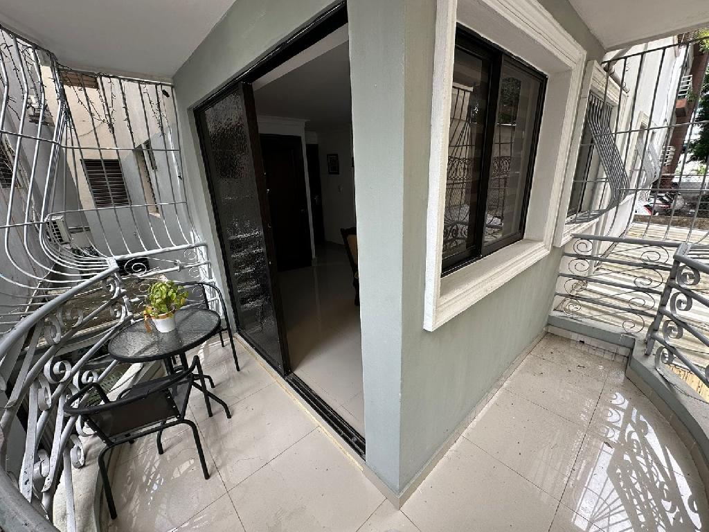 Apartamento Con Excelente Ubicación Evaristo Morales Cerca De La Igles Foto 7307805-1.jpg