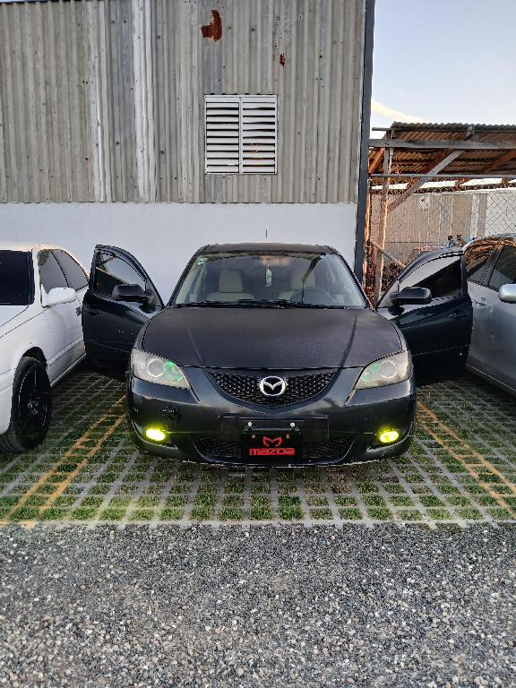 VENDO MAZDA 3  AÑO 2005 en Santo Domingo Oeste Foto 7308009-1.jpg