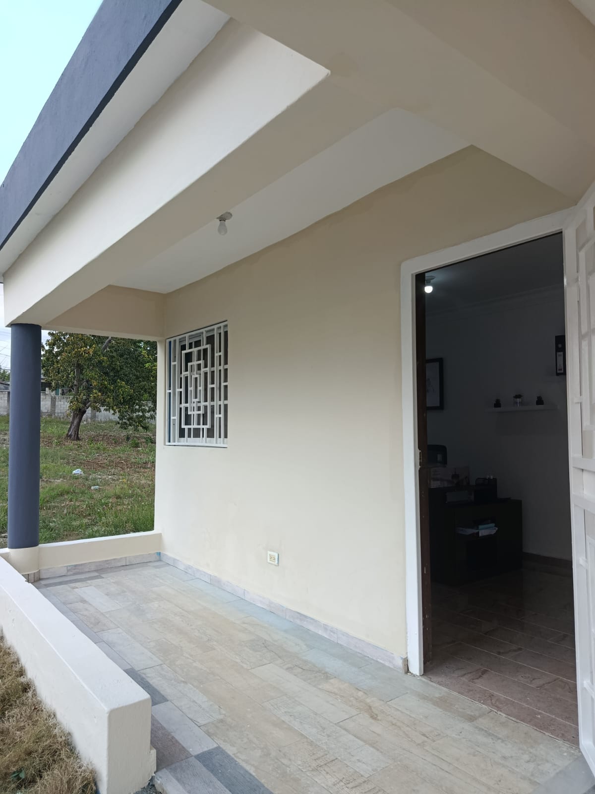 CASA en VENTA de 3 Hab 1-Baño Marqu Techada Res Yajaira en la 31 Prox  Foto 7308106-9.jpg