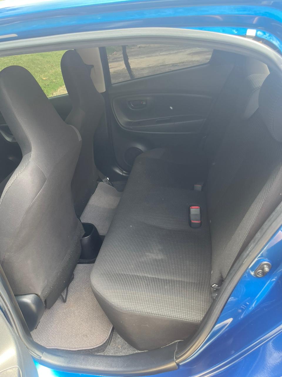 Toyota Vitz 2018  65.300 kilómetros  Monto RD 730.000    Seguro full i Foto 7308107-14.jpg