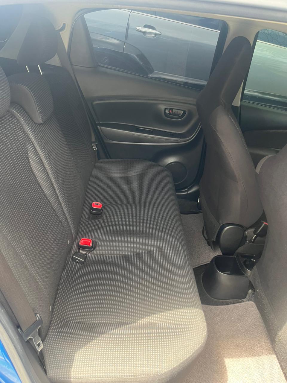Toyota Vitz 2018  65.300 kilómetros  Monto RD 730.000    Seguro full i Foto 7308107-6.jpg