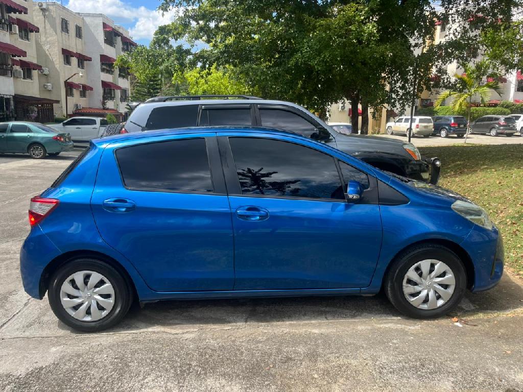 Toyota Vitz 2018  65.300 kilómetros  Monto RD 730.000    Seguro full i Foto 7308107-8.jpg