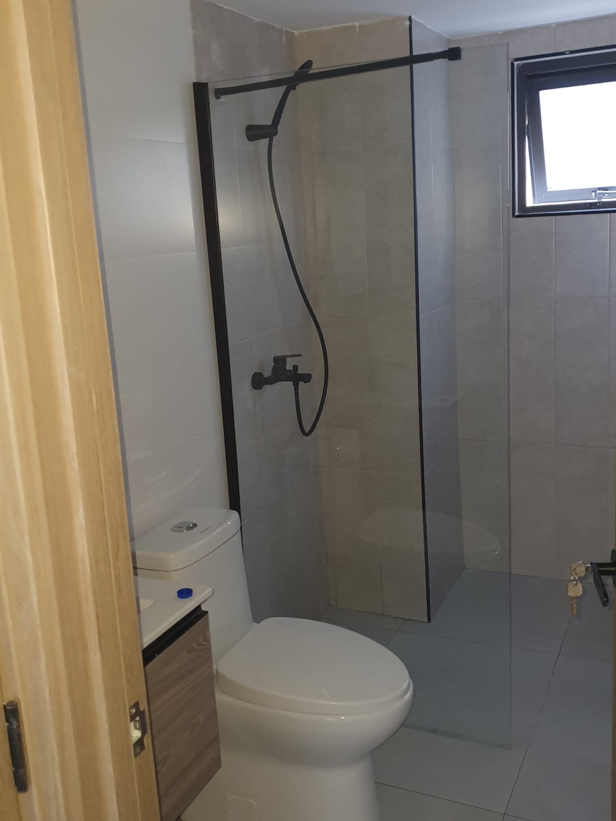 Apartamento Nuevo en Alquiler  Evaristo Morales Foto 7308145-8.jpg