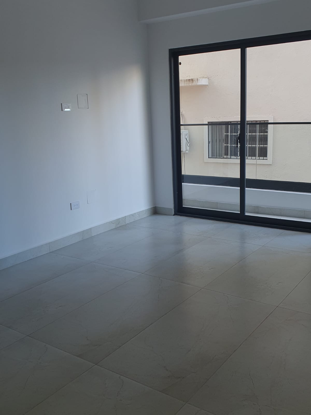 Apartamento Nuevo en Alquiler  Evaristo Morales Foto 7308145-9.jpg