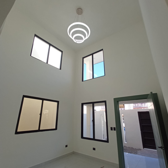 Casa en Venta en Prado Oriental Santo Domingo Este Foto 7308234-11.jpg