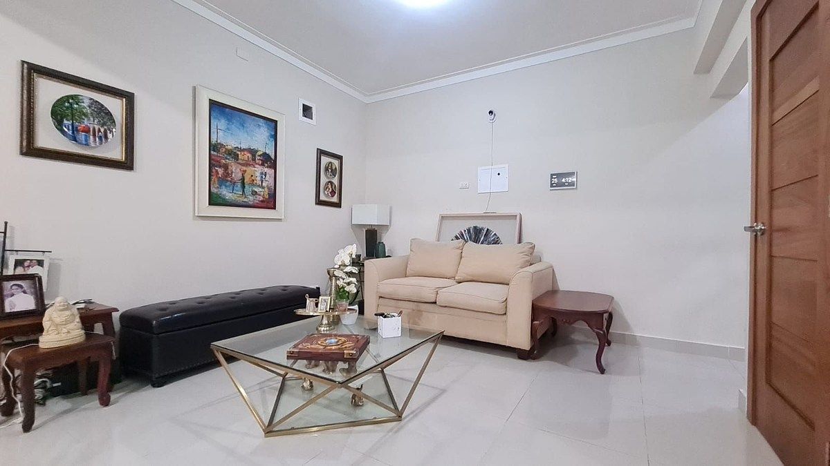 Apartamento 5to. Piso Dos Habitaciones 118 m2 en Evaristo Morales Foto 7308347-2.jpg