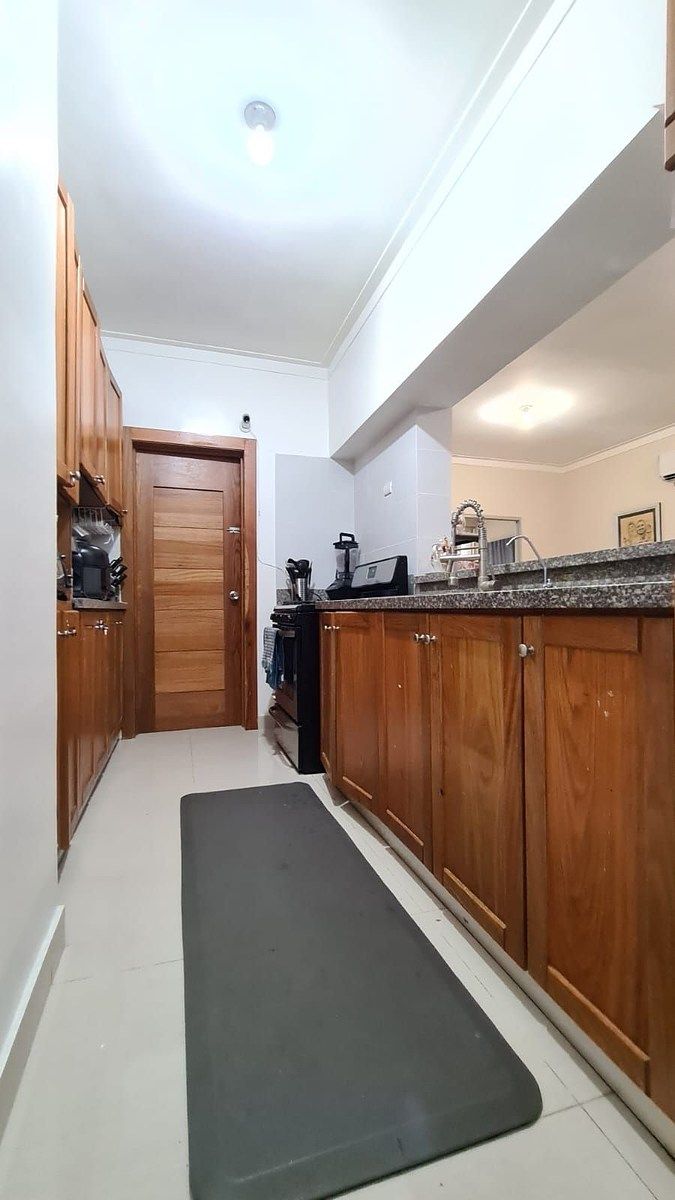 Apartamento 5to. Piso Dos Habitaciones 118 m2 en Evaristo Morales Foto 7308347-8.jpg