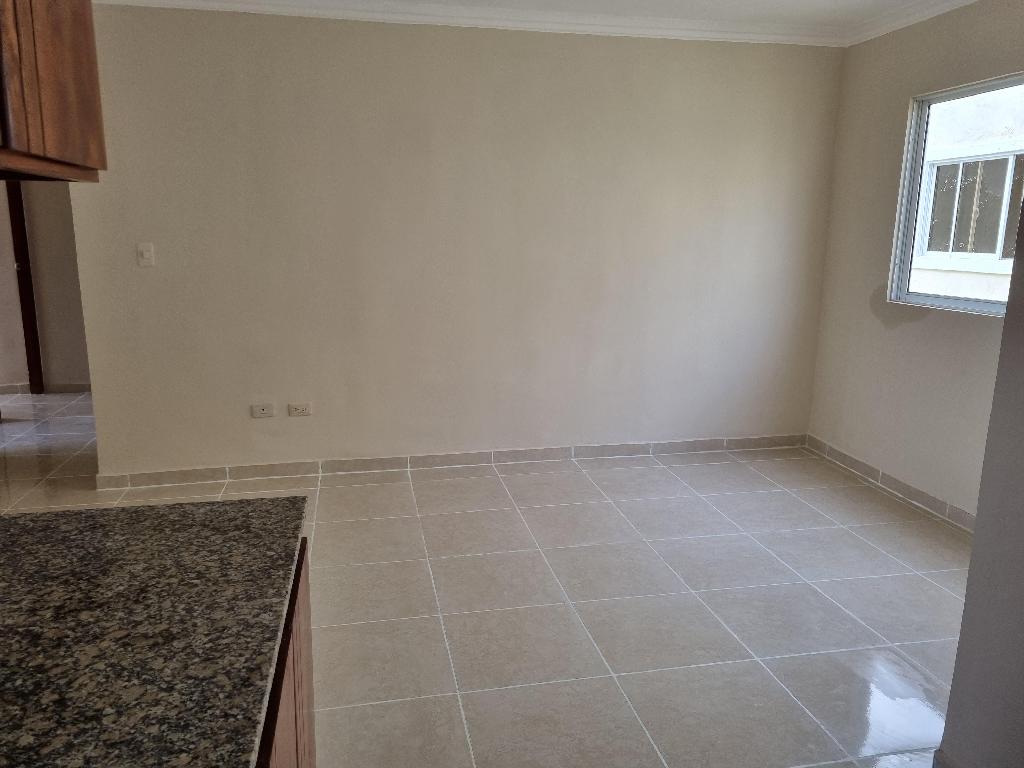 Ciudad Juan Bosch - Sembrador Alquilo 4to piso 3 habitaciones 2 parque Foto 7308546-1.jpg