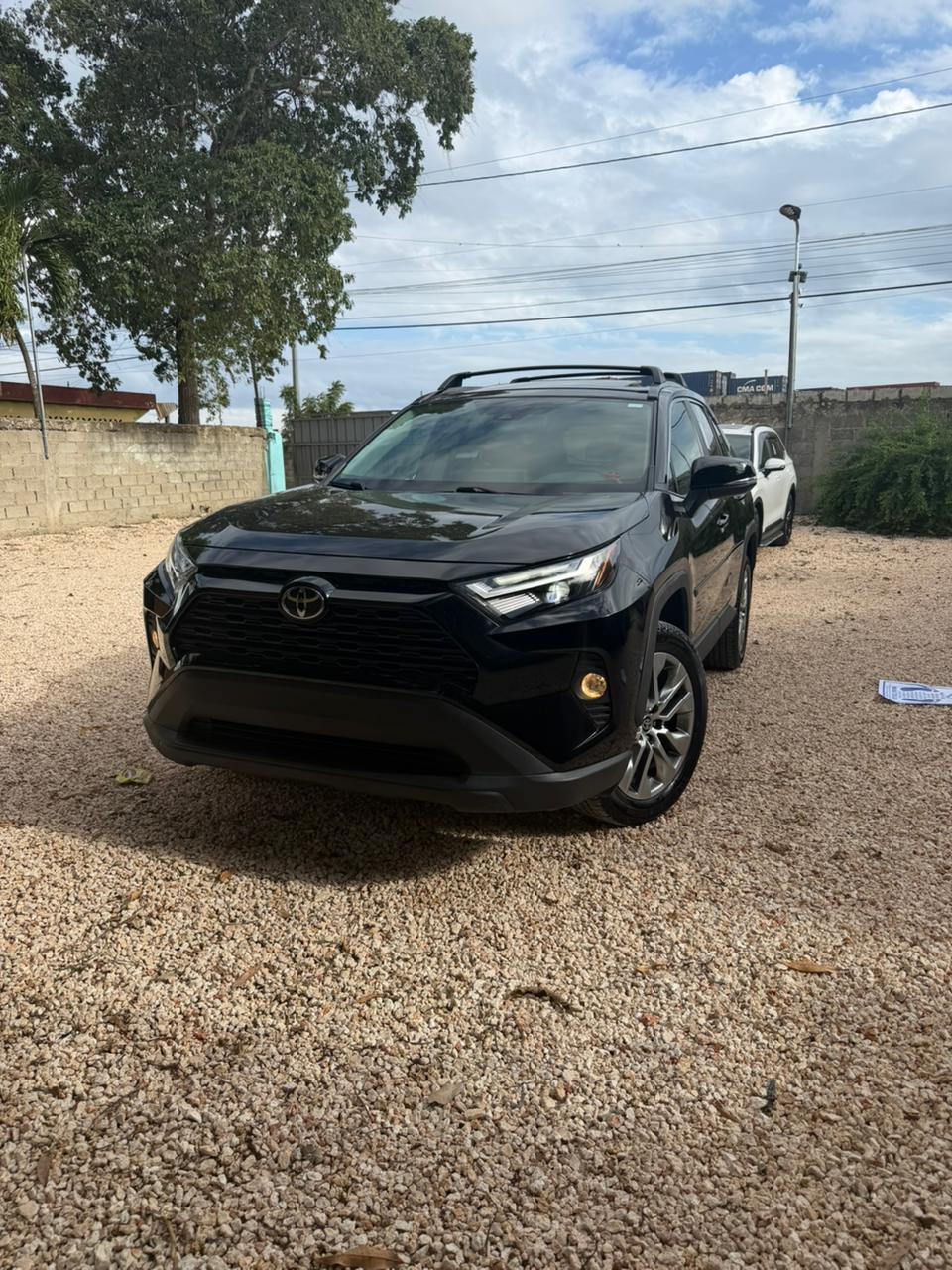 Toyota rav4 2022  XLE premium  4x4 en Santo Domingo Este Foto 7308580-1.jpg