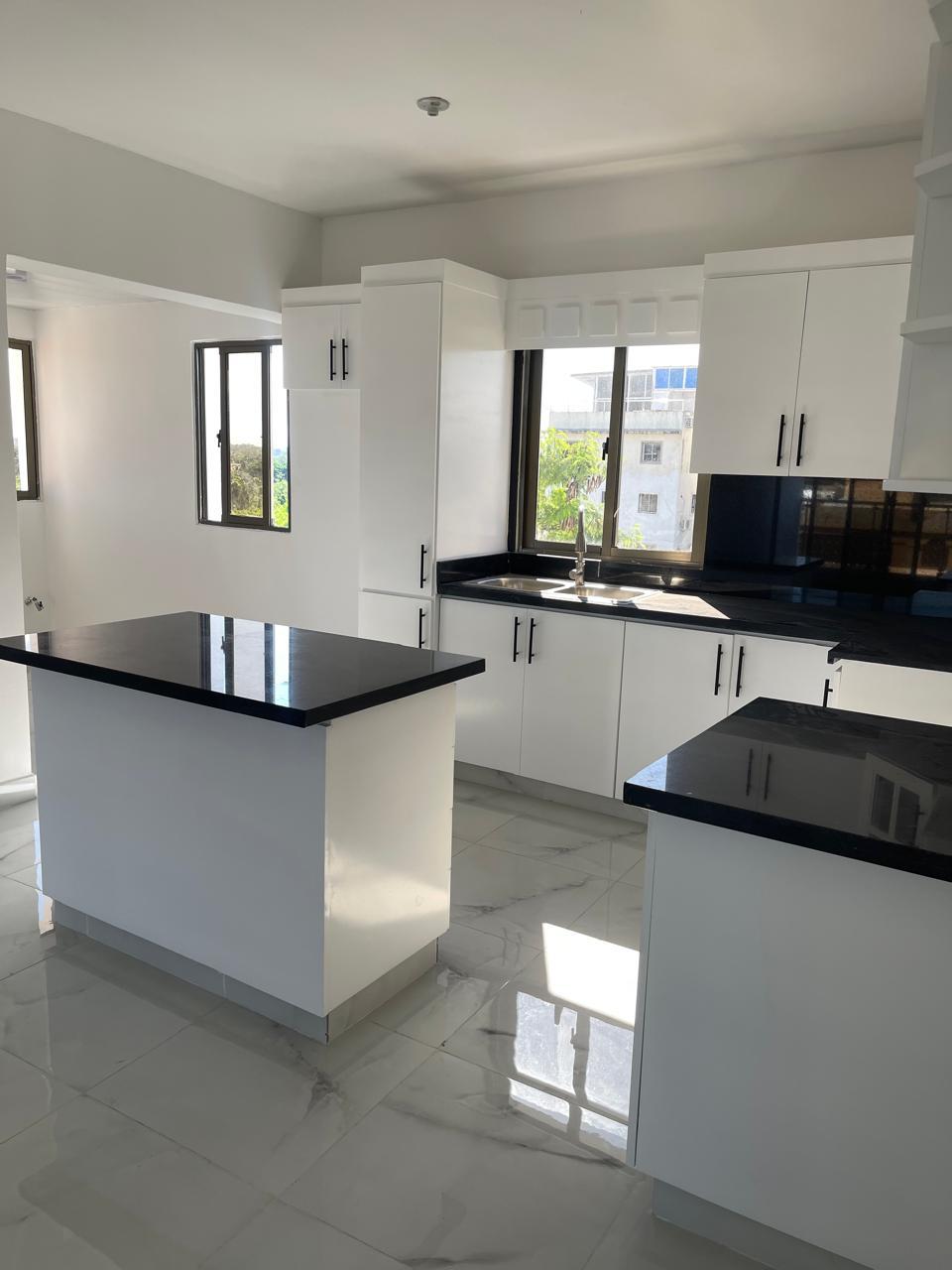 Apartamento en Venta en la Jacobo Majluta Foto 7308774-6.jpg