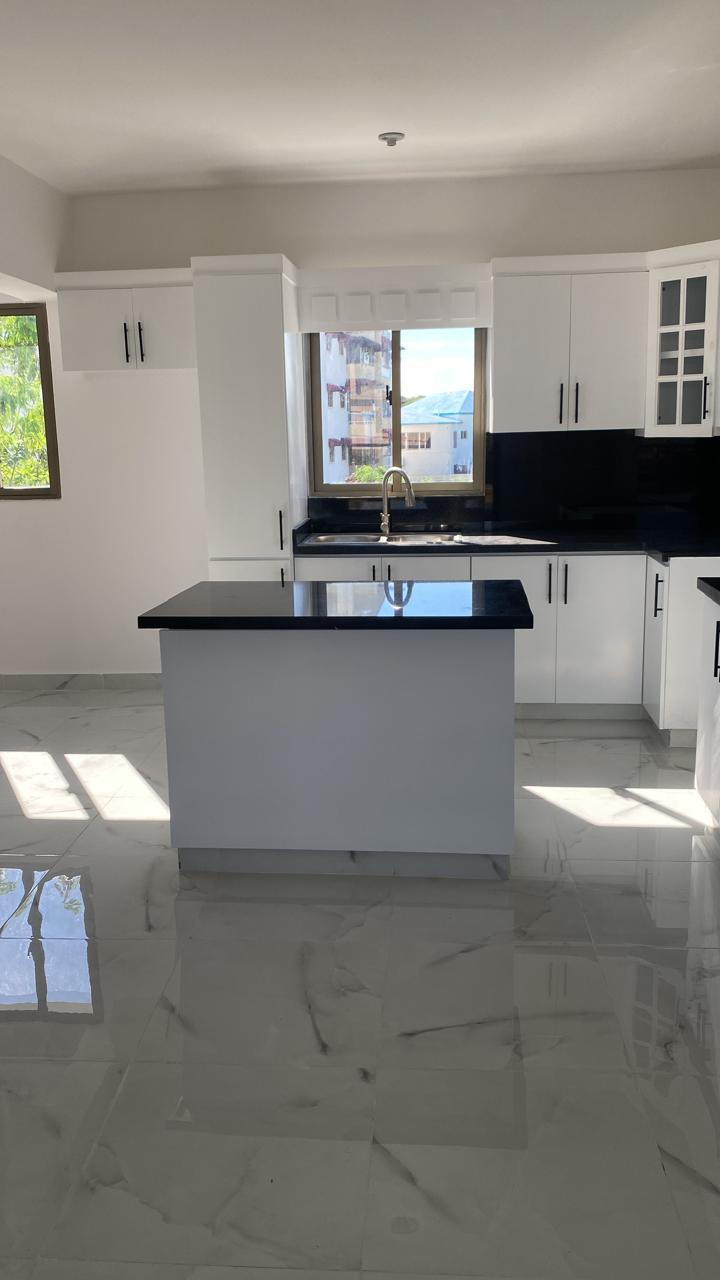 Apartamento en Venta en la Jacobo Majluta Foto 7308774-7.jpg