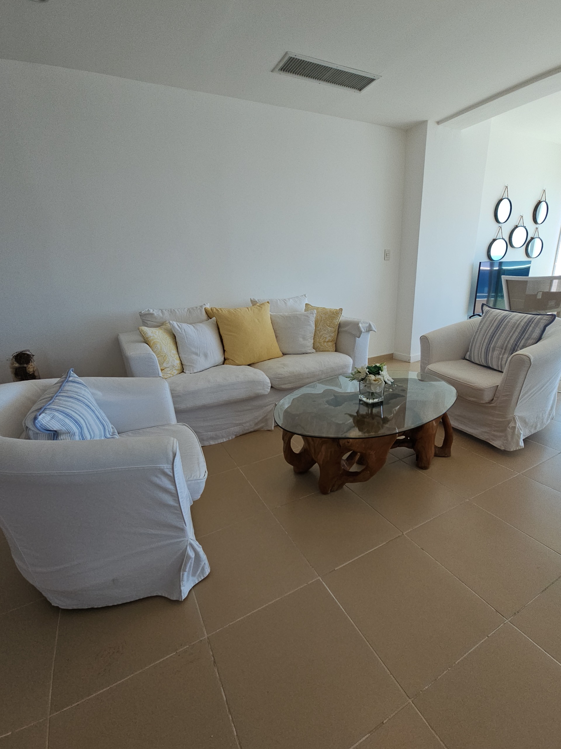 Vendo Hermoso apartamento en PRIMERA Línea de Playa  Juan Dolió en MAR Foto 7308819-10.jpg