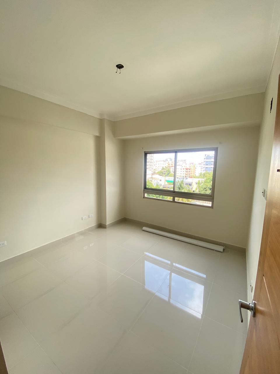 Apartamento en Renta en Bella Vista Santo Domingo Foto 7309088-11.jpg