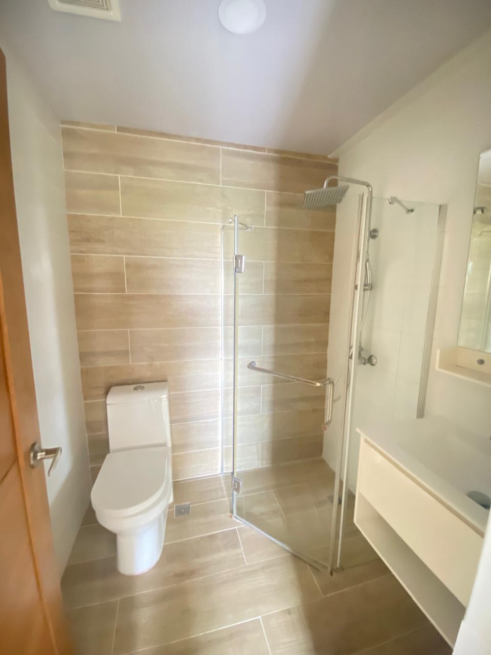 Apartamento en Renta en Bella Vista Santo Domingo Foto 7309088-13.jpg
