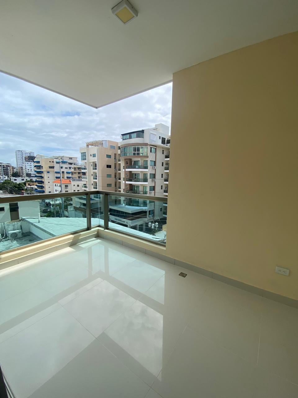 Apartamento en Renta en Bella Vista Santo Domingo Foto 7309088-5.jpg