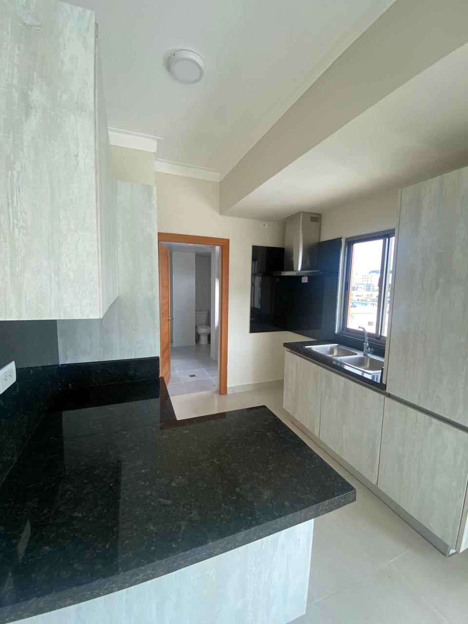 Apartamento en Renta en Bella Vista Santo Domingo Foto 7309088-7.jpg