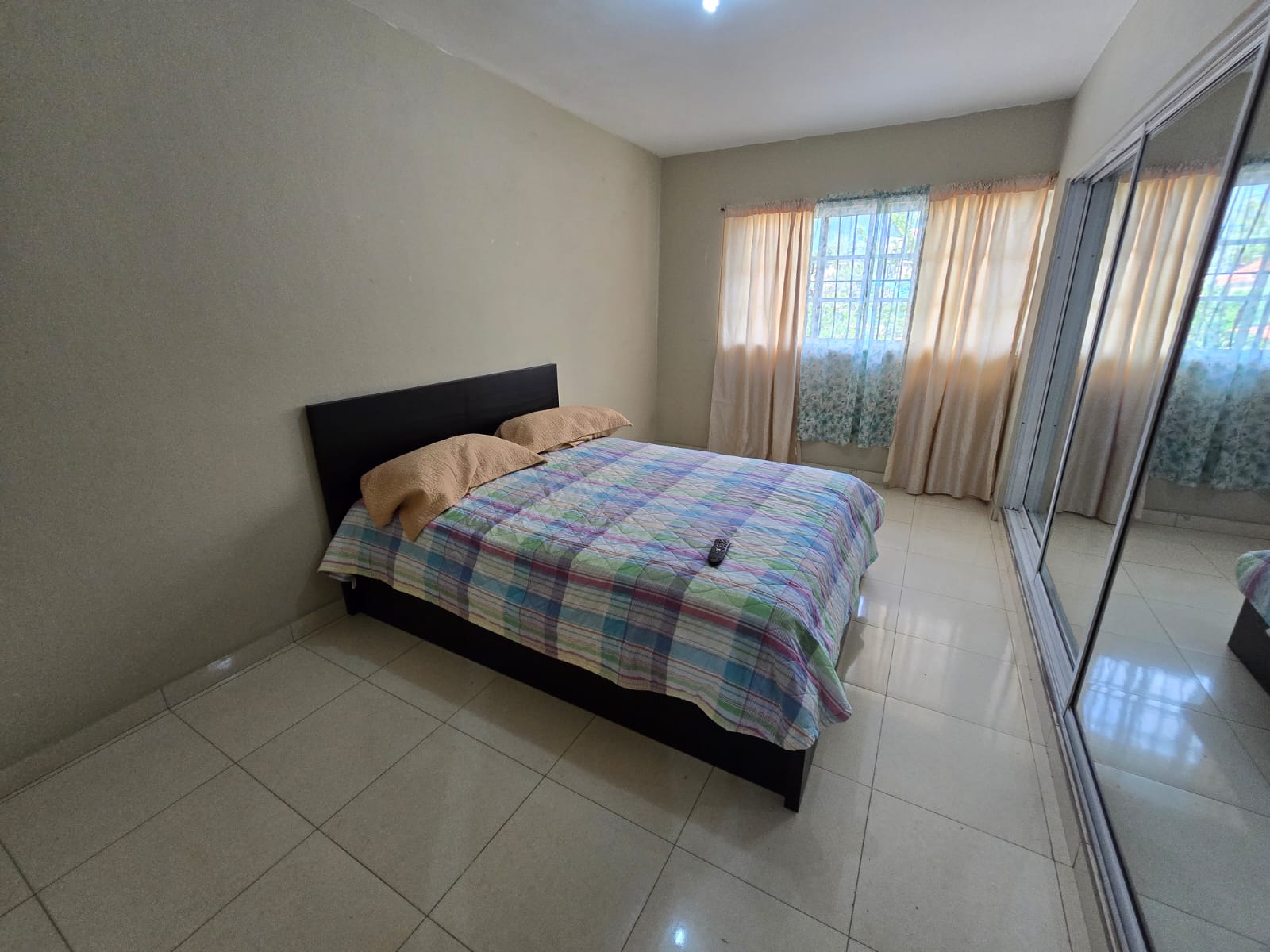 Vendo Casa en la Jacobo Majluta Santo Domingo Norte Res. Mirador Isabe Foto 7309194-2.jpg