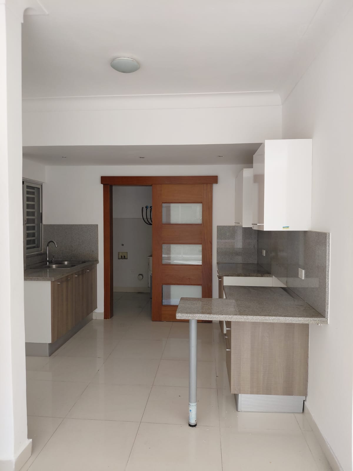 Vendo Apto 2 Habs. en TORRE MONARCA Ens. EL VERGEL 163 Mts.2 2do PISO Foto 7309216-4.jpg
