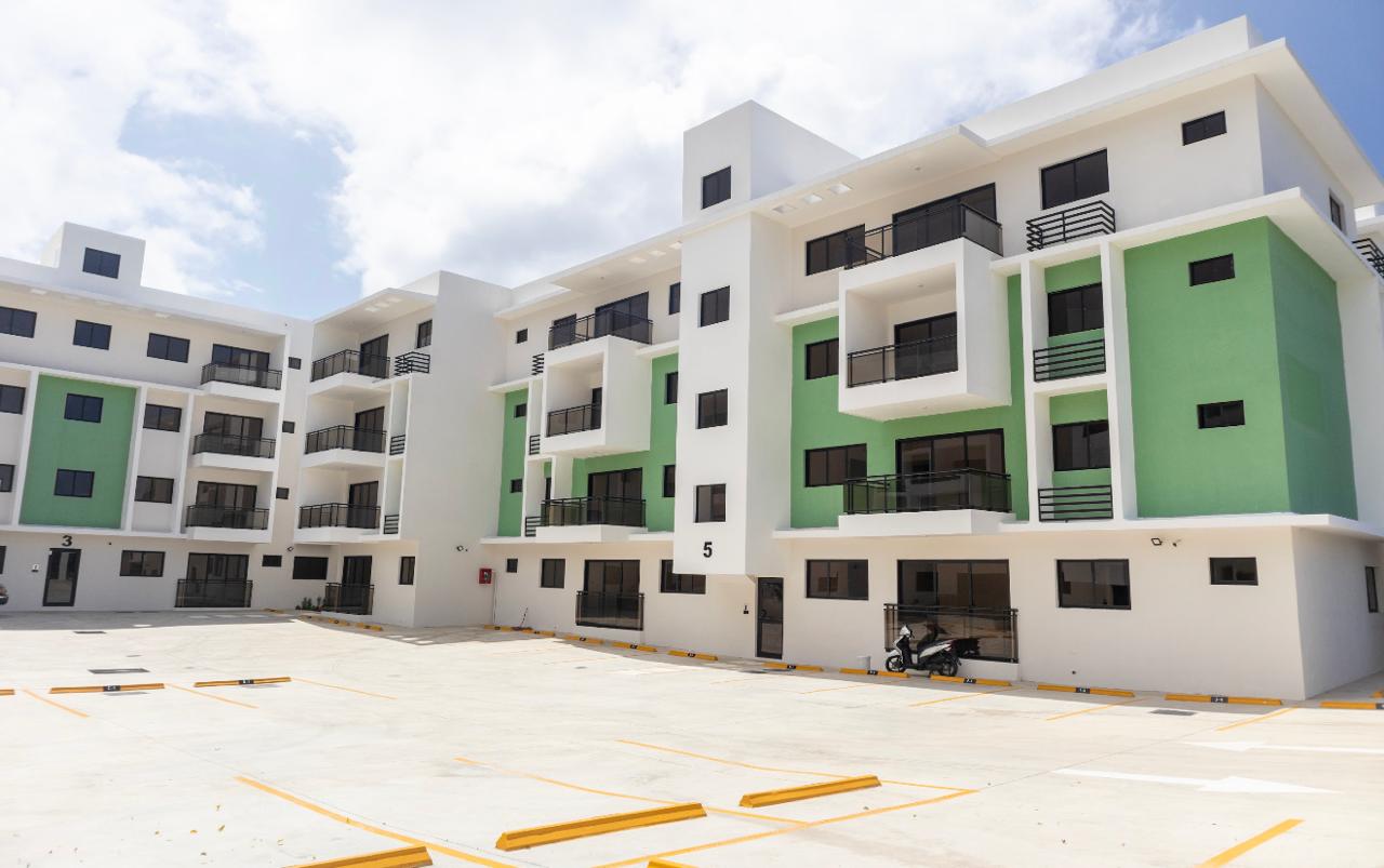 Apartamento en venta en Av. Hípica Santo Domingo Este Foto 7309375-3.jpg