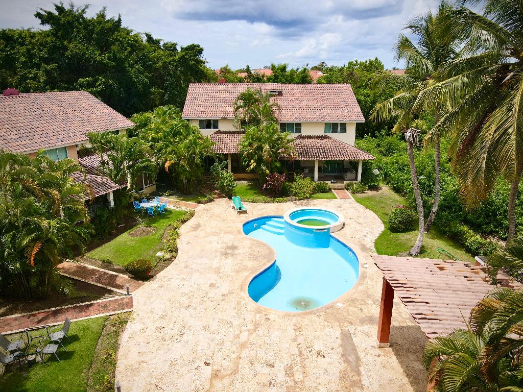  Villa de Lujo en Venta – Alquiler  Juan Dolió!  Foto 7309406-1.jpg